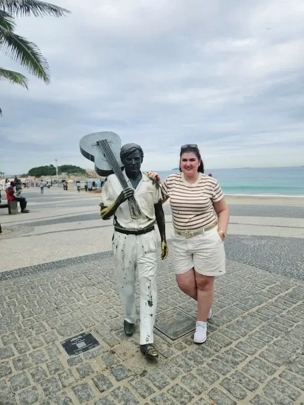 Pausa para tirar foto com o Tom Jobim