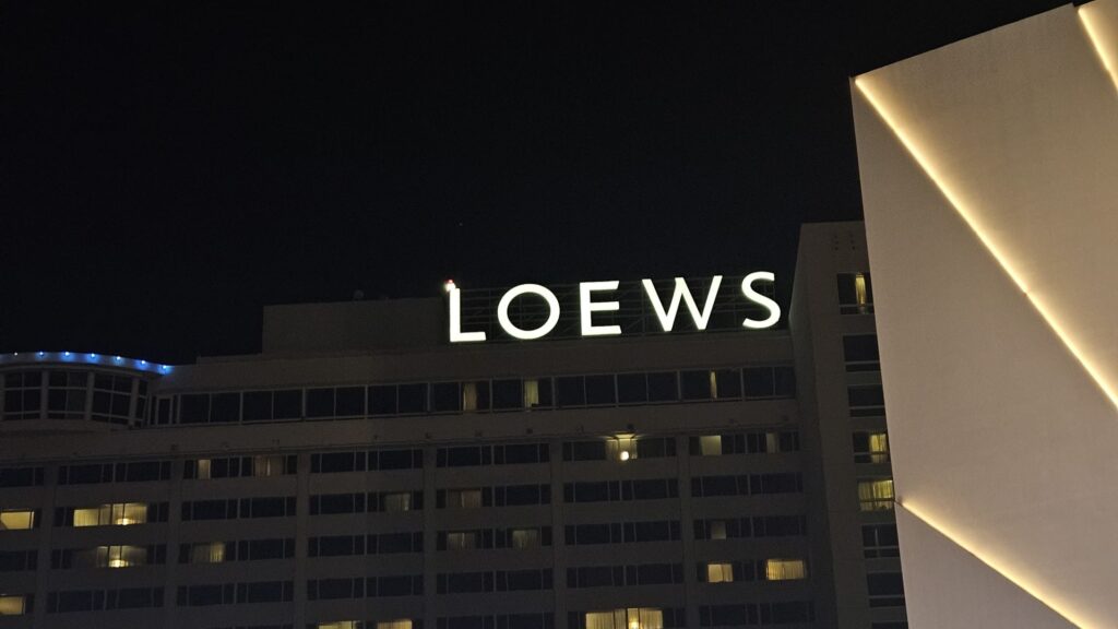 Loews Hollywood vale a pena? Review do hotel