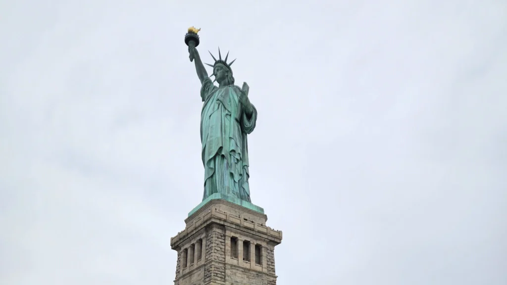 Estátua da Liberdade vale a pena? Nossa experiência em Nova York